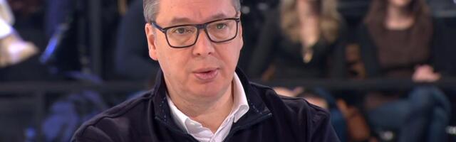 "IZ NIŠA ĆE PRIJAVITI 17.000 POTPISA, A NEMAJU NI 1.500, IZ KRAGUJEVCA 8.900, NEMAJU NI 750" Vučić o blokaderskom skupljanju potpisa: Misle da se pobeđuje tako