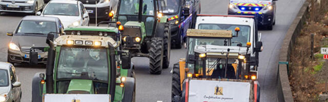 Тракторима блокирали мост због споразума ЕУ–Меркосур