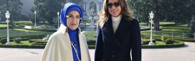 Modna magija zasenila diplomatiju: Ranija od Jordana i Emine Erdogan odmerile stajlinge i ne zna se koja je bolje obučena
