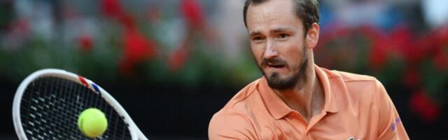 Medvedev preokrenuo nakon ubedljivo izgubljenog prvog seta: Kompletirani polufinalni parovi u Rimu