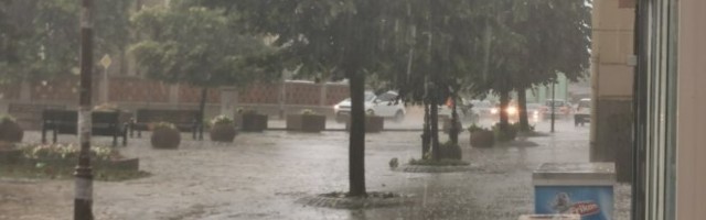 OVOM GRADU U SRBIJI PRETI JAKO NEVREME! Hitno upozorenje RHMZ!