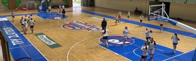 Podmlađena ženska košarkaška reprezentacija (VIDEO)