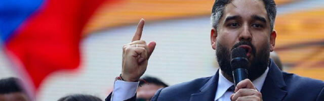 Син отетог председника Венецуеле заплакао пред парламентом