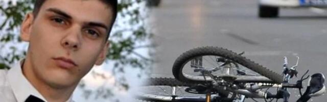 ''Život ne bira kada će te slomiti'': Dušana (18) je vršnjak pokosio i ubio na mestu, reči neutešne majke kidaju dušu