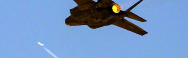 Британски авиони обарају јефтине иранске дронове скупим ракетама