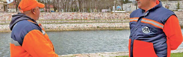 Радници чистоће спасили жену из набујале Нишаве