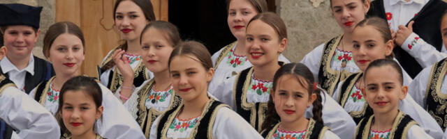 Нове народне ношње за српску децу на Косову и Метохији