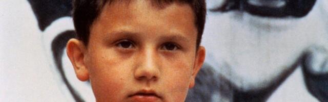 (FOTO) Sećate se Malika iz filma "Otac na službenom putu"? Ovako danas izgleda, a bavi se zanatom koji je odlično plaćen
