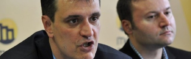 Naprednjački pogled u oči