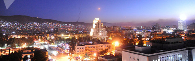 Јака експлозија изнад Дамаска: Израел лансирао ракете, Сирија одговорила /видео, фото/
