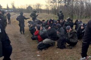 Полиција открила 182 мигранта на подручју Хоргоша и Српског Крстура, пронађено и оружје