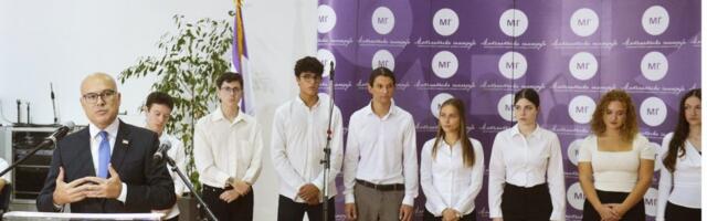 Oni su naši šampioni! Premijer Vučević na jubileju Matematičke gimnazije: Verujem da ćemo ojačati Fond za talentovanu decu