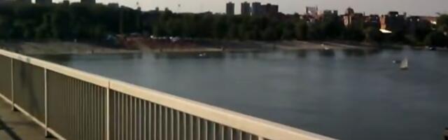 SKOĆIO SA MOSTA SLOBODE Hitno je prevezen na odeljenje reanimacije