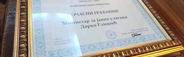 Počasni građanin Palilule Zoran Tuta Živković, a Opštine Crveni Krst ministar Darko Glišić