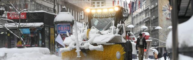 Pripadnici Sektora za vanredne situacije obavili 68 intervencija zbog snega, evakuisali 30 osoba