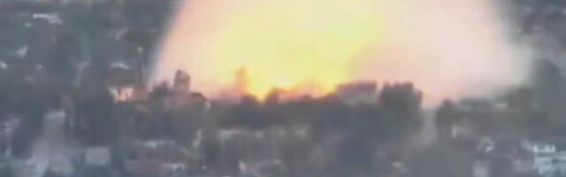 RUSIJA BACILA BOMBU OD TRI TONE NA UKRAJINSKI GRAD! Objavljen jeziv snimak udara (VIDEO)