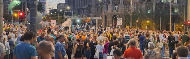 Novi protest protiv nasilja: Građani idu "medijskom rutom" (UŽIVO)