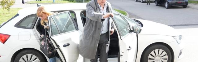 Kemiš oko vrata nosi ono što ga najviše vezuje za Zoricu: Ovaj detalj je svima promakao (VIDEO)