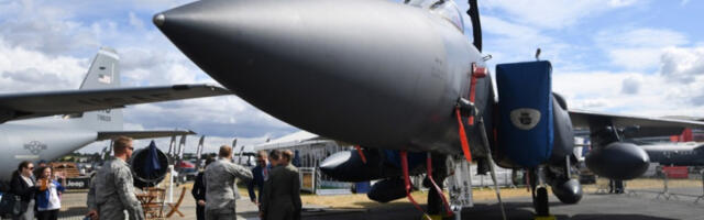 Америчке снаге спасиле једног од двојице чланова посаде авиона који се срушио у Ирану