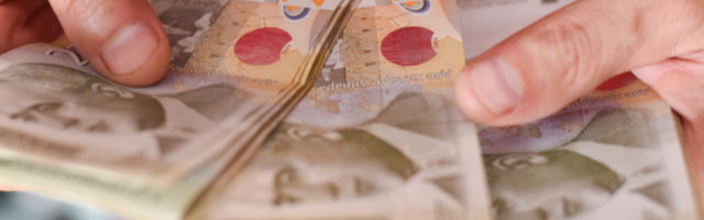 Svim zaposlenim građanima Srbije na račun leže 18.000 dinara
