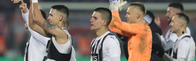 Partizan odgovorio Zvezdi u Bjelinom stilu (FOTO)