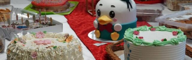 TORTE PRAVLjENjE "DECI S LjUBAVLjU": U Somboru održana tradicionalna izložba torti i kolača