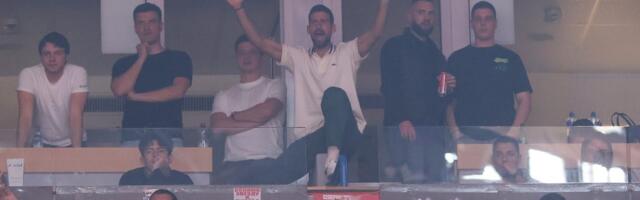 (FOTO UBOD) NIKAD NE PROPUŠTA PRILIKU: Novak ponovo bodri Zvezdu!