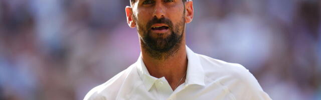 NOVAK POSLE ČUDESNOG PLASMANA U POLUFINALE VIMBLDONA: Zbog ovoga i igram tenis...