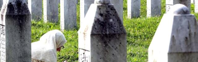 Marš mira krenuo ka Potočarima: Počast žrtvama genocida u Srebrenici