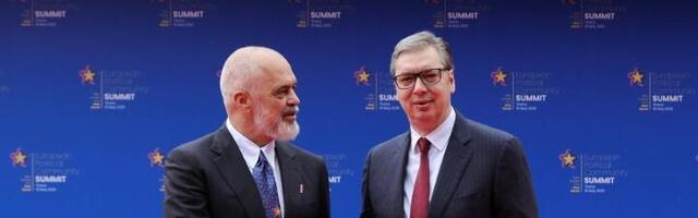 SRCE: Srbija pod Vučićevom čizmom daleko od evropske budućnosti, ponovo je ponizio i narod i državu