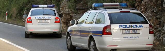 Mladić ubio očuha bagerom i njime ga odmah zakopao!