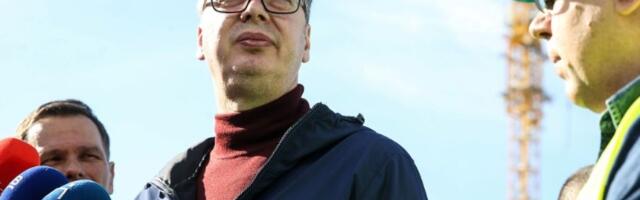 Francuski radio: Vlast Aleksandra Vučića počela je da se ljulja