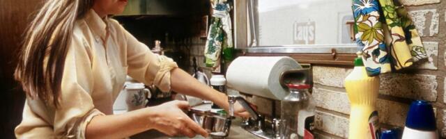 Ljudi koji peru sudove dok kuvaju imaju ovih 8 psiholoških osobina: Nauka otkriva da su smireniji i uspešniji