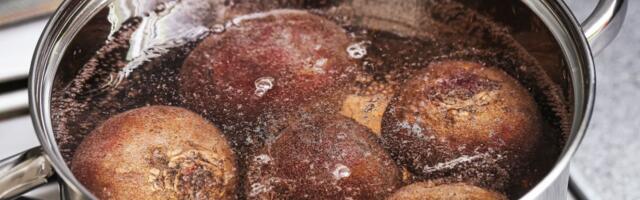 Zašto NE TREBA kuvati cveklu: Nutricionista otkriva najveću grešku i daje savet kako da sačuvamo vitamine