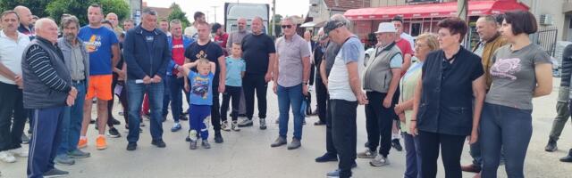 Protest u Gornjem Stopanju: Za šest meseci poginulo osam ljudi (video)