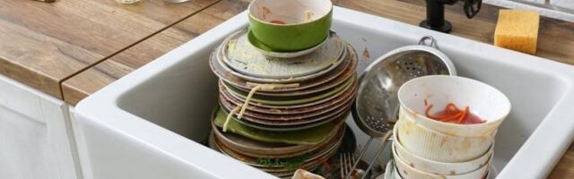 Tempirana bomba u kuhinji: Evo zašto prljavi tanjiri ne smeju ostati do jutra