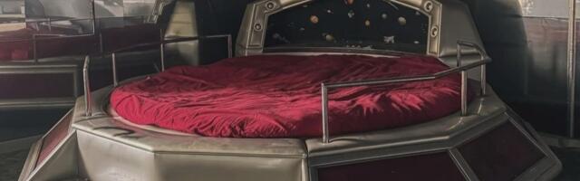 Fotke napuštenog LJUBAVNOG HOTELA šokirale ljude: Rotirajući kreveti, sado-mazo apartman i - dečja igraonica?!