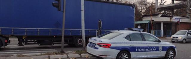 Užas u beogradskom autobusu: Muškarac (44) pipkao tinejdžera