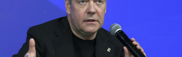 MEDVEDEV ISMEVA EVROPSKE LIDERKE: Ursula i Kaja nisu čekale penziju da se otmu kontroli kao Mogerini