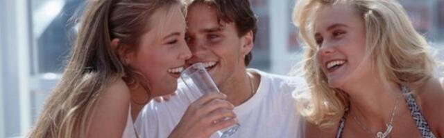 PRED VLASTITOM ŽENOM POHVALIO NJENE PRIJATELJICE, A ONDA ZAŽALIO ZA 5 MINUTA! Evo šta je usledilo kad je seo za sto