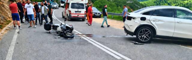 Težak sudar kod Tutina: Motociklistkinja hitno prebačena u Novi Pazar