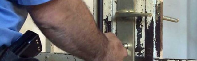 Produžen pritvor Jasminu Nišiću iz Prijepolja, prijatelja ubio stolicom