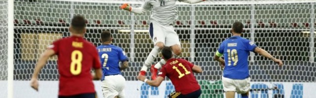 ITALIJA JE PONOVO NA NOGAMA! Fudbal je sinoć bio u sasvim drugom planu! /VIDEO/