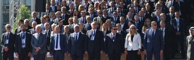 Švajcarski list: Za režimske medije u Srbiji važni su hvalospevi