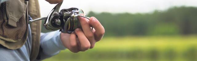 DRAŽEN IZ REKE IZVUKAO BIĆE KAKVO SE VIĐA JEDNOM U ŽIVOTU! Kad mu se zatresla udica, ostao u šoku: "Lično znam samo jednog čoveka koji ga je ulovio" (FOTO)