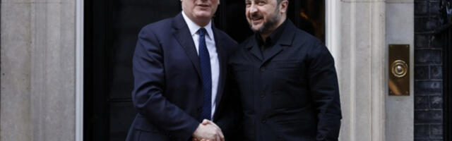 Зеленски позвао Трампа и Стармера на састанак ради унапређења односа