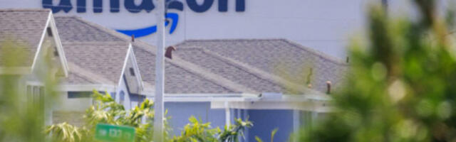 „Амазонˮ уводи додатну таксу од 3,5 одсто за продавце у САД и Канади