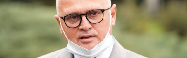 Vesić saopštio: Donacija od 22 montažne kuće stižu porodicama bez krova nad glavom u Glini i Petrinji