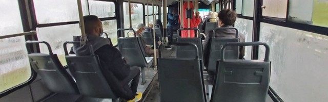 "Vučić i Vesić su lagali da je Bus Plus pljačka, pa su ugovor produžili, a sad smanjuju obaveze Apexa"