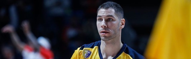 Stefan Jović: Crvena zvezda mi nije poslala zvaničnu ponudu, samo smo pričali